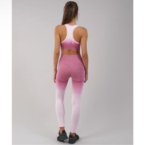 NWT Gymshark Seamless Ombre Leggings Chalk Pink Beet Size Medium Sold Out